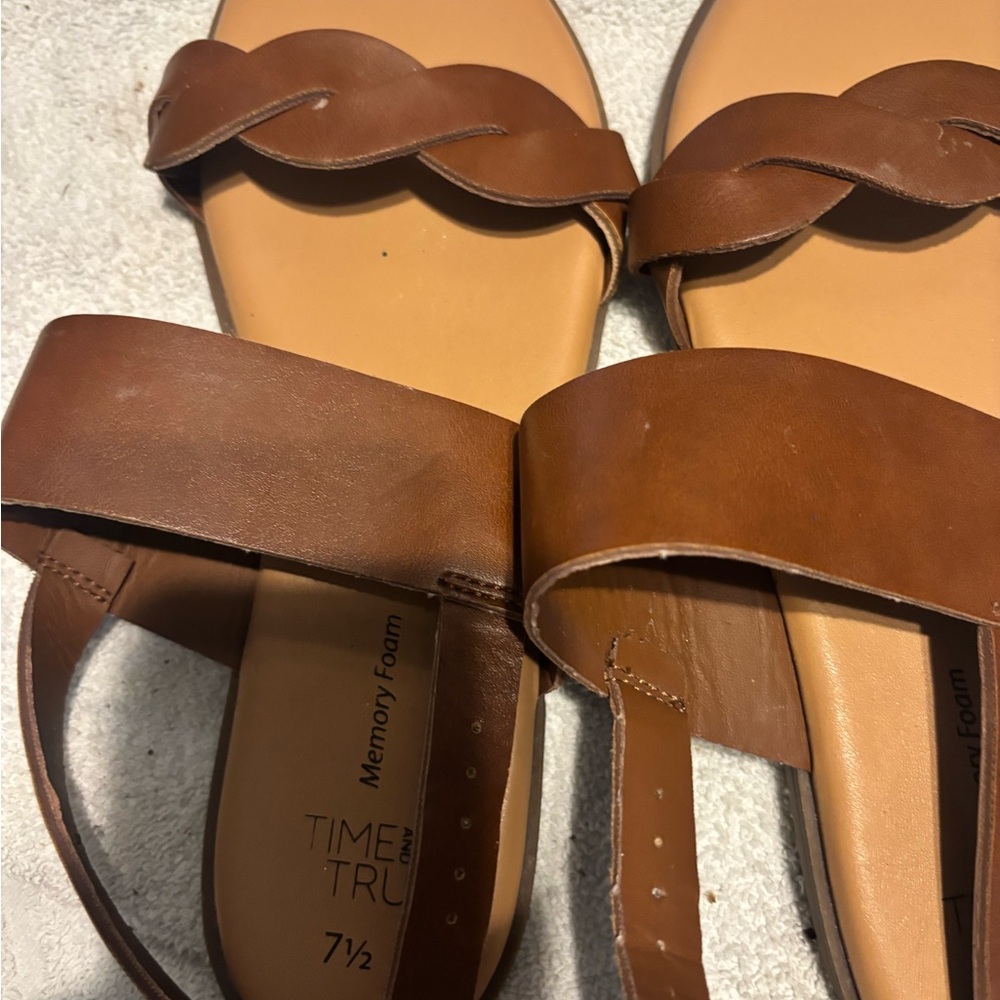 Time and Tru Brown Leather Sandals Casual Slip-On